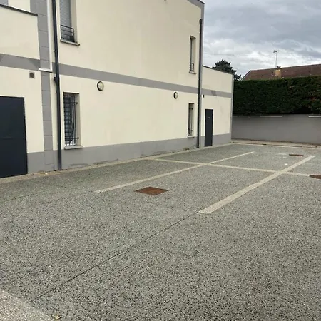 Jolie Perle Apartment Saint-Priest  Exterior photo